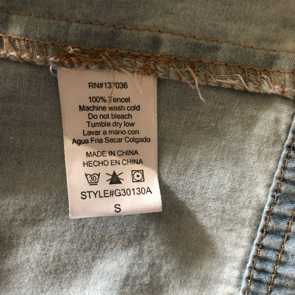 Paper Crane Light Blue Chambray Tunic - Picture 7 of 7